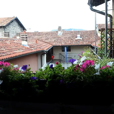 Storico Oda ve Kahvaltı Como